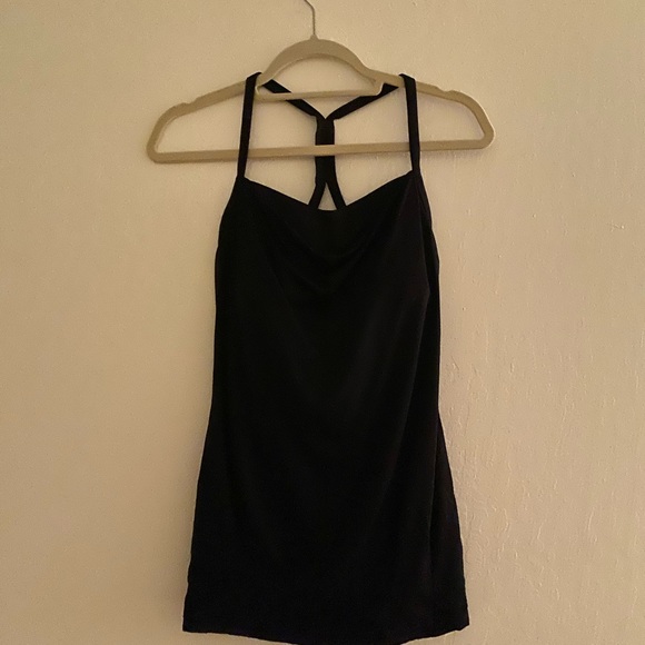 Lululemon Workout top- bra is attached - Picture 2 of 6